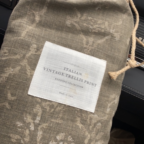 Restoration Hardware Italian vintage duvet… - Picture 2 of 3